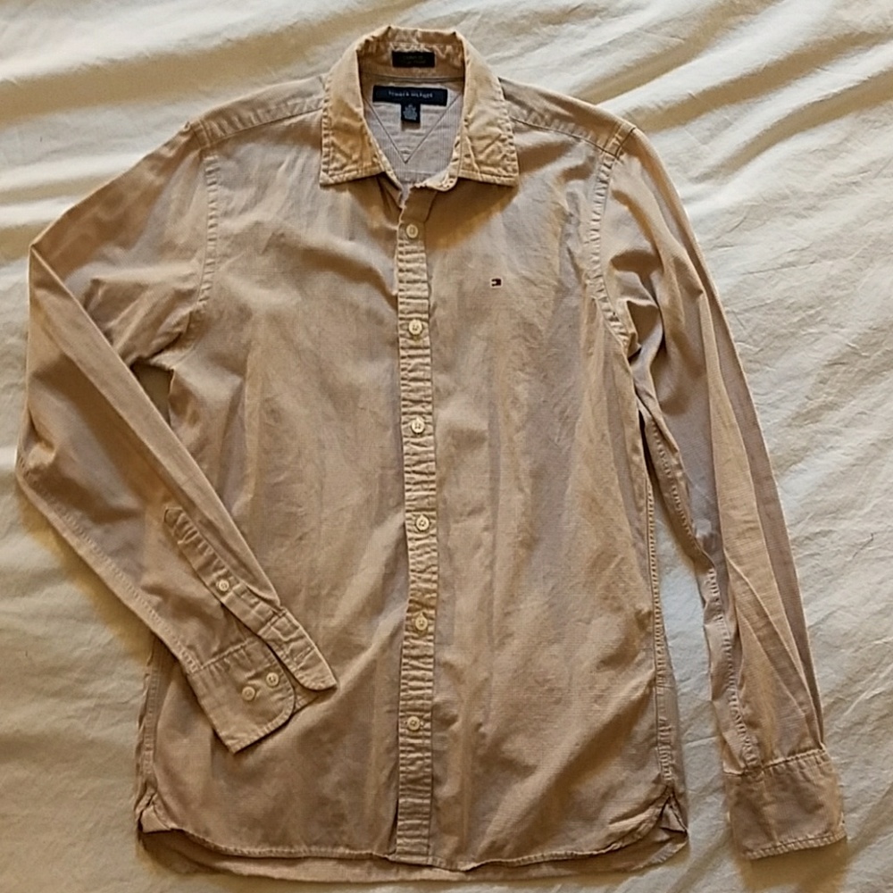 Tommy Hilfiger "custom fit" button down